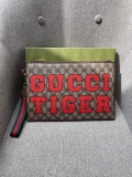 202204最新Gucci (グッチ)メンズとレディース財布 コピー