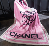 シャネル　CHANEL　敷き毛布　掛けもうふ　布団の中掛け　暖かい　厚手　掛け毛布　ブランケット　カメリア模様　ピンク