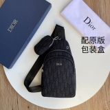日本未入荷ディオール(Dior)メンズショルダーバッグ