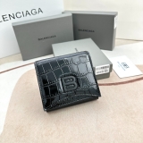 日本未入荷BALENCIAGA (バレンシアガ)メンズとレディース財布