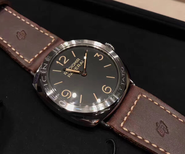 パネライ ラジオミール 3デイズ アッチャイオ 47mm 世界限定1000本 PAM00685