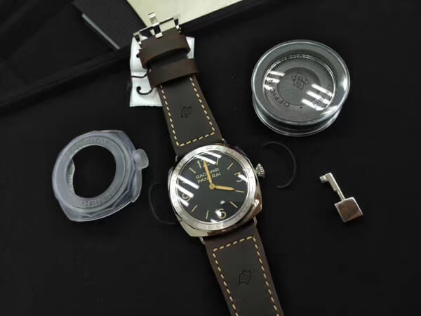 パネライ ラジオミール 3デイズ アッチャイオ 47mm 世界限定1000本 PAM00685
