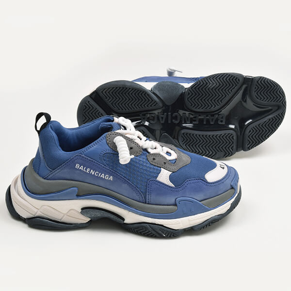 バレンシアガ Triple S トリプルS スニーカー