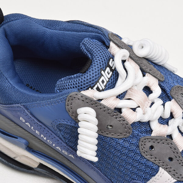 バレンシアガ Triple S トリプルS スニーカー