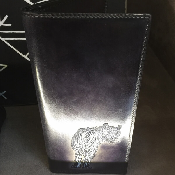 ベルルッティ 財布 ★SANTAL★ 刺繍入り 特別仕様!
