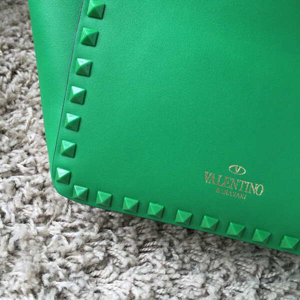 18SS V034 ヴァレンティノ ヴァレンティノスーパーコピー "Rockstud" medium trapaze tote
