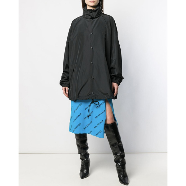 人気商品☆関税送料込☆バレンシアガ ジャケット 偽物 BL066 HOODED WINDBREAKER 556168TYD361000