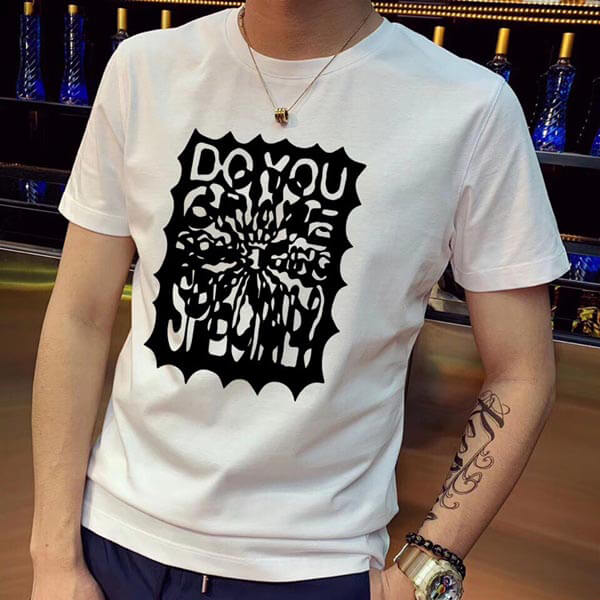 《SALE》セリーヌ 偽物 CLASSIC T-SHIRT BY CODY DEFRANCO 2X308010G.38AW(2色)