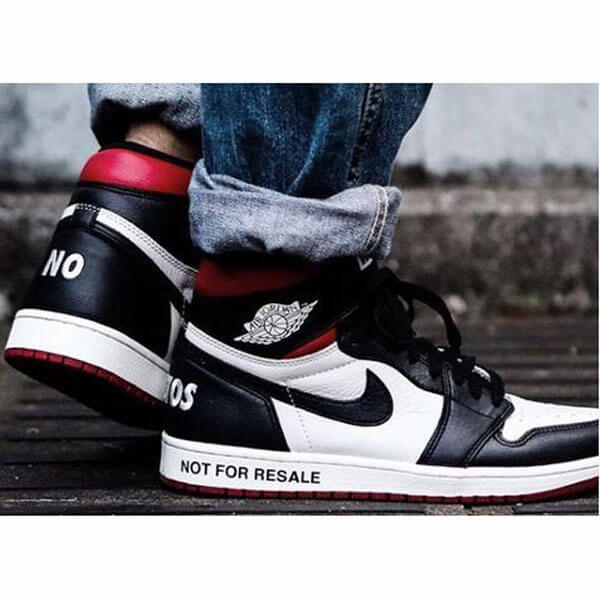 大人気の話題沸騰中 ナイキ スニーカー コピー★入手困難 レア!ナイキAIR JORDAN 1 HIGH "NOT FOR RESALE"861428-106