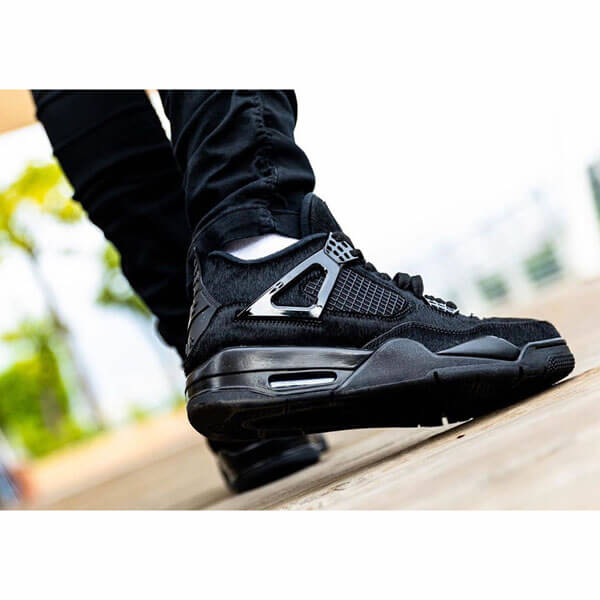 人気☆即完売！ナイキ ジョーダン4 ブラックキャット 偽物 AIR JORDAN RETRO 4 CU1110 010