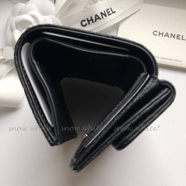 限定光沢黒 シャネル 偽物 財布 キャビア xG 金具 ナノウォレット BOY A84432