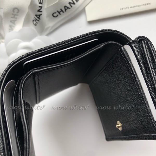 限定光沢黒 シャネル 偽物 財布 キャビア xG 金具 ナノウォレット BOY A84432