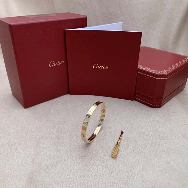 世界中で大人気!カルティエ LOVEブレスレット 偽物 イエローゴールド B6035517