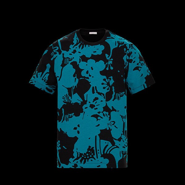 モンクレール 21SS*日本未入荷*花柄 ロゴ入り Tシャツ 0918C7D000829M0970