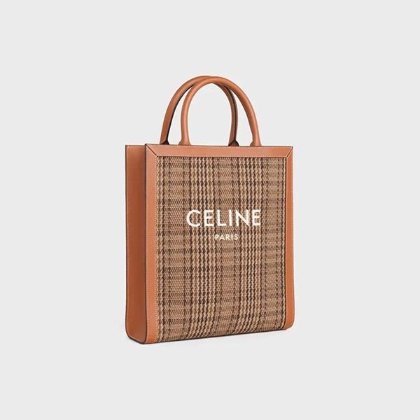 セリーヌ スモール バーティカル カバ偽物 192082CXG.19RT