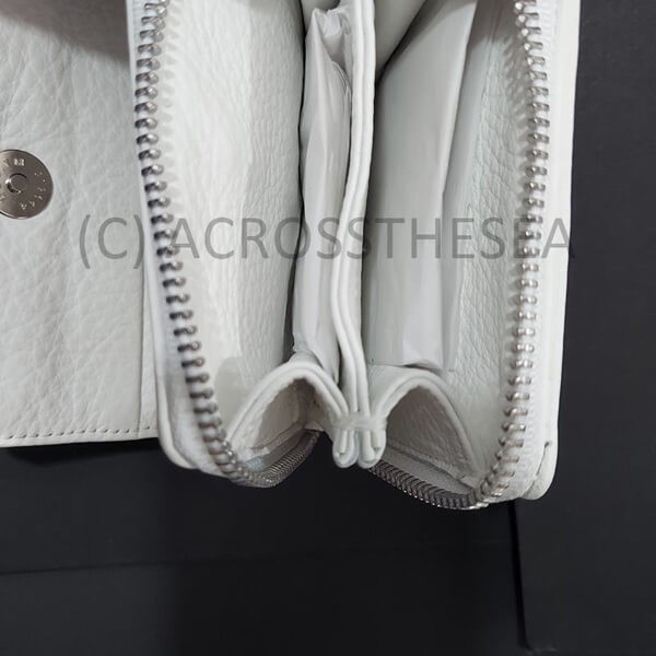 超人気n級★送料無料 クロムハーツ 財布 スーパーコピー スクウェアジップ ウォレット 財布 Chromehearts53