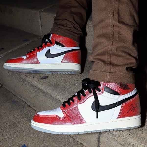 トロフィールーム aj1 偽物◆NIKE Trophy Room  エアジョーダン1 スーパーコピー レトロハイ シカゴ DA2728-100