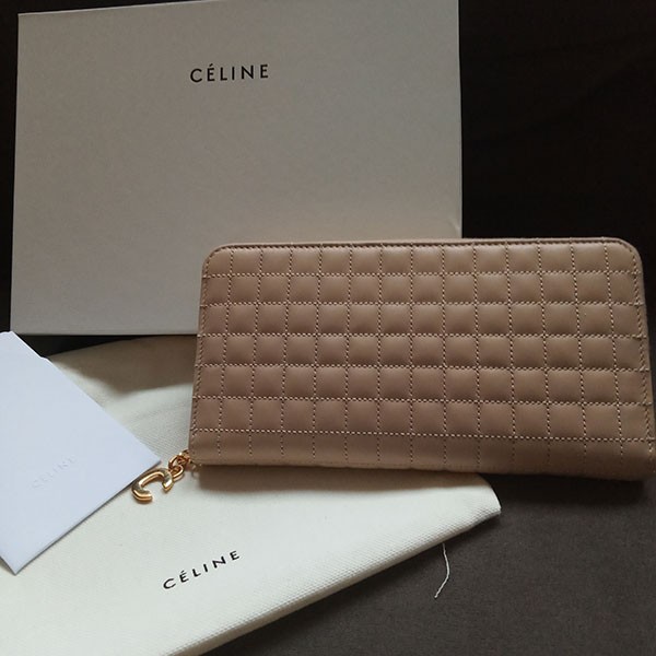 ★セリーヌ★Cチャーム ジップアラウンド長財布 コピー★キルト
