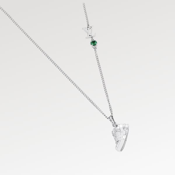 ルイヴィトン ペンダント 偽物 LV シルバー M01388