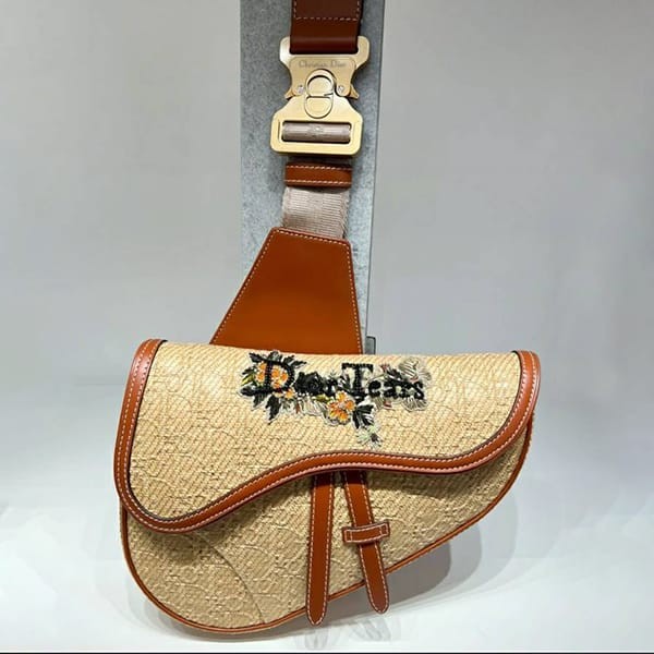 ディオール 偽物 メンズ TEARS SADDLE ショルダーバッグ 1ADPO130RAE_H167