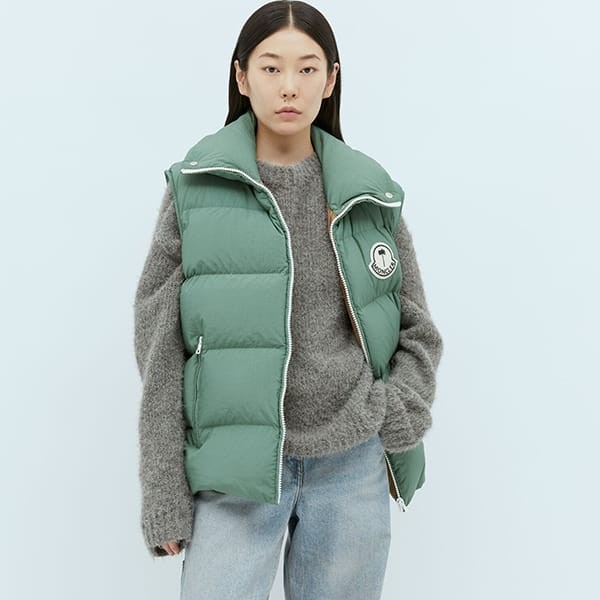8 モンクレール 偽物 PALM ANGELS コラボ Rodmar ダウンジレ ベスト mkl555