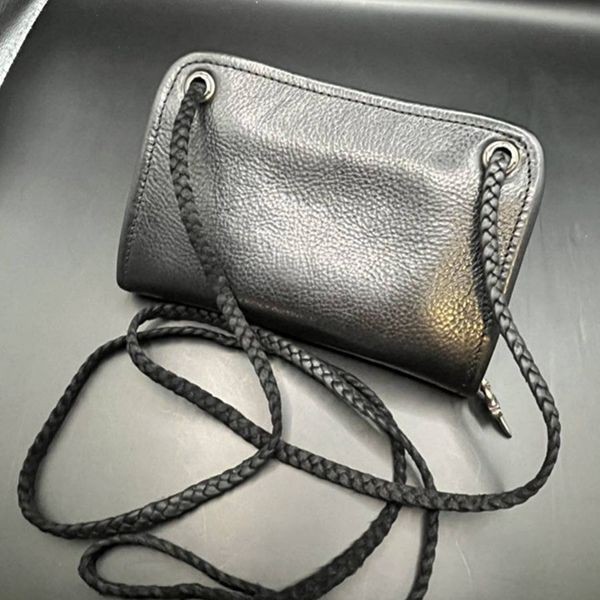 クロムハーツ コノリーレザー 偽物ミニウォレット 財布 フローラルクロス コインケース030823