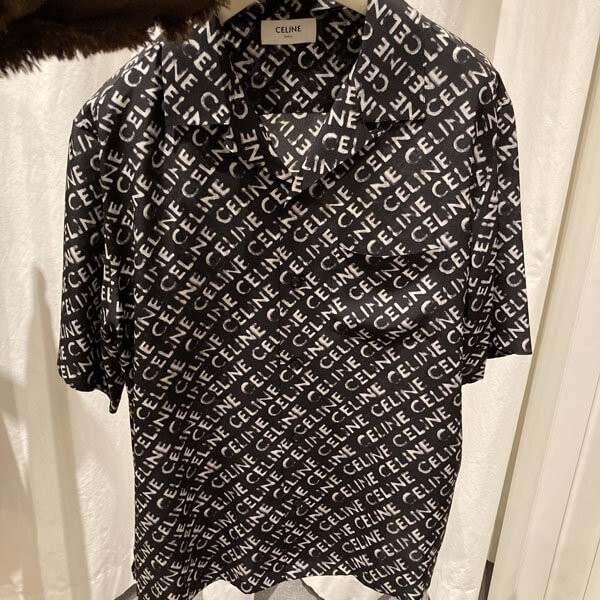 セリーヌ 偽物 プリントクレープデシン シルク製アロハシャツ 2C946748T.38CE