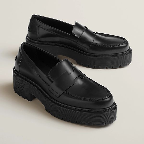 エルメス モカシン《Hitch》ローファー 偽物 H232059Z 02365