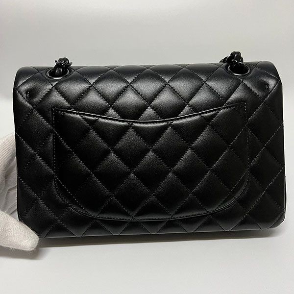 シャネル ミニフラップバッグ コピー マトラッセ A01113 B06311 94305