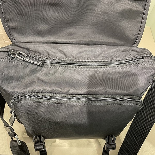 プラダ ナイロンショルダーBAG 偽物 1BD953