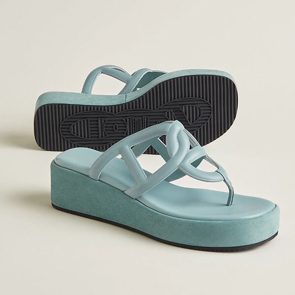 お洒落も履きやすさも両立◎エルメス ウエッジ トング サンダル Gipsy 厚底 H231082Z