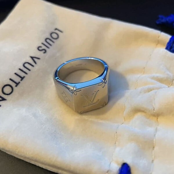 大人気★ルイヴィトン コピー モノグラム RING SIGNET 指輪 M62487