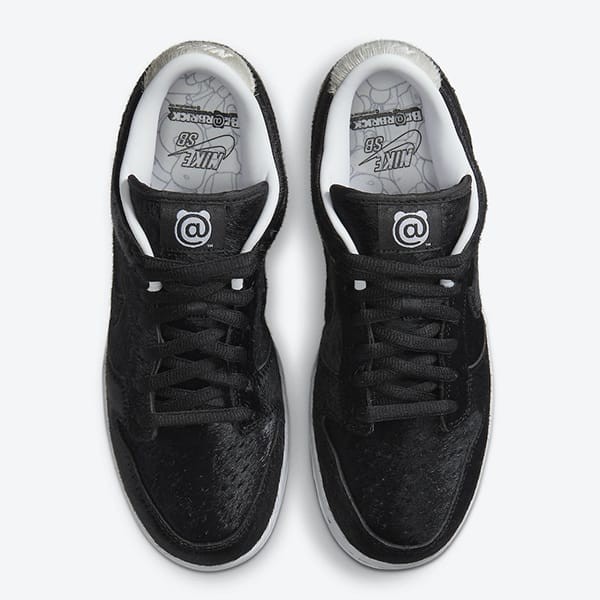 メディコムトイ×ナイキ MEDICOM TOY× SBDUNK LOW ベアブリック 偽物 スニーカー CZ5127-001