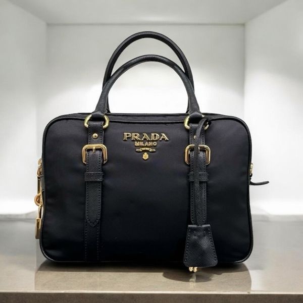 プラダ 使いやすいナイロン コピー サフィアーノ ハンドバッグ 1bb088