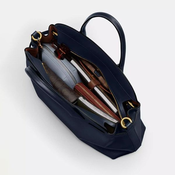 【コーチ n級品】ソフト エンパイア キャリーオール バッグ40 cw09272