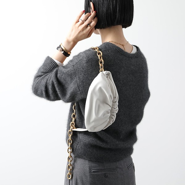 新デザインボッテガヴェネタ 偽物 THE POUCH チェーン ボディーバッグ 4色 bv2632522