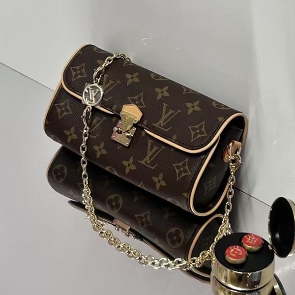 ルイヴィトン☆チェーンポシェット・カミーユ モノグラム コピー M13566