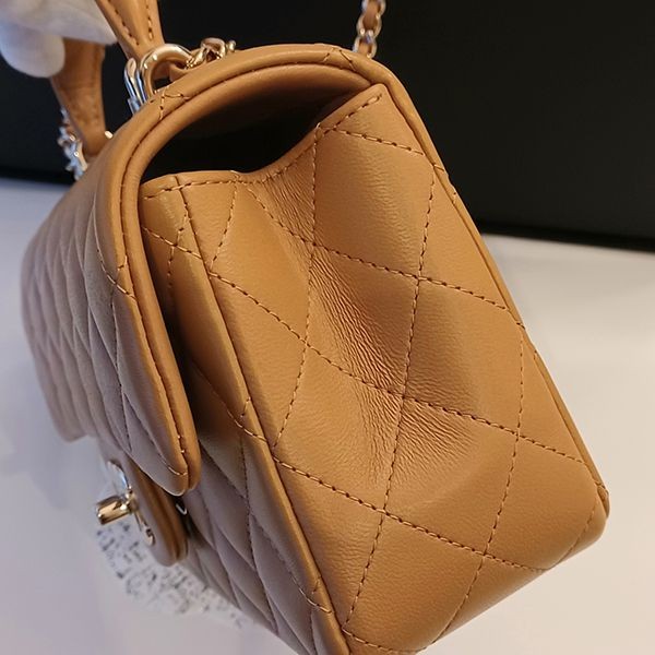 国内完売★シャネル マトラッセ 偽物★稀少なトップハンドル★ミニフラップバッグ cc02151