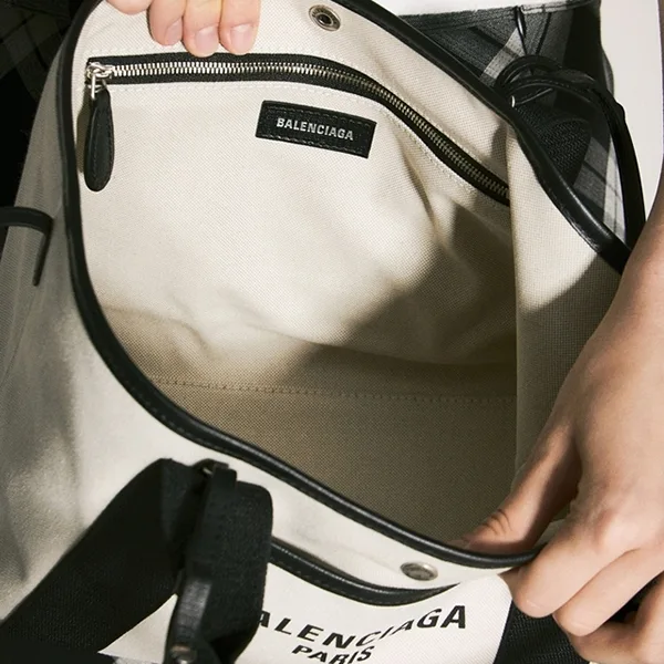 バレンシアガ Biarritz スモール トートバッグ N級品