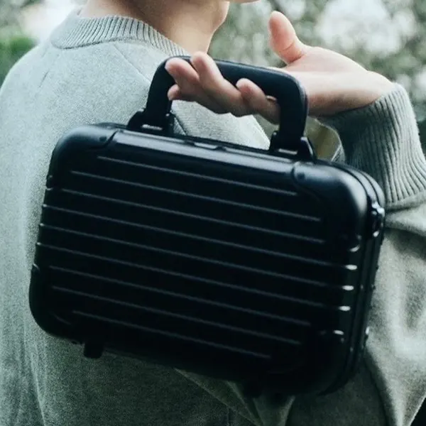 激安大人気♪【リモワ】ORIGINAL アルミニウム クロスボディバッグ コピー 93090001