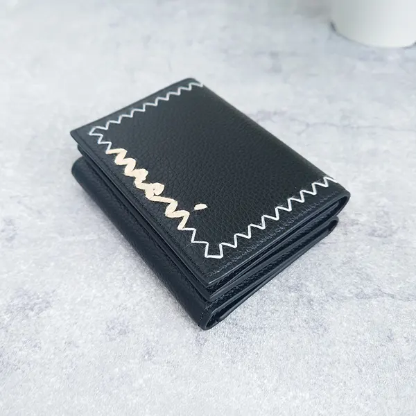 注目度NO.1マルニ PFMO0105U1 三つ折り財布 コピー