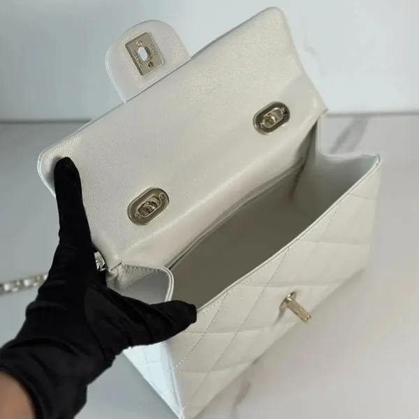超人気☆【注目バッグ！】シャネル スモール バッグ コピー AS4711