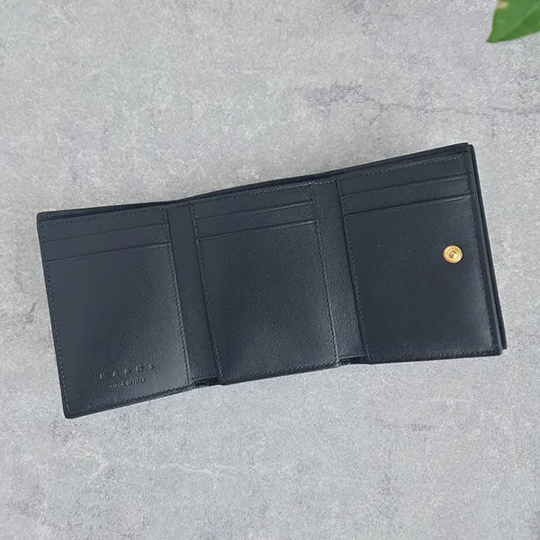 注目度NO.1マルニ PFMO0105U1 三つ折り財布 コピー