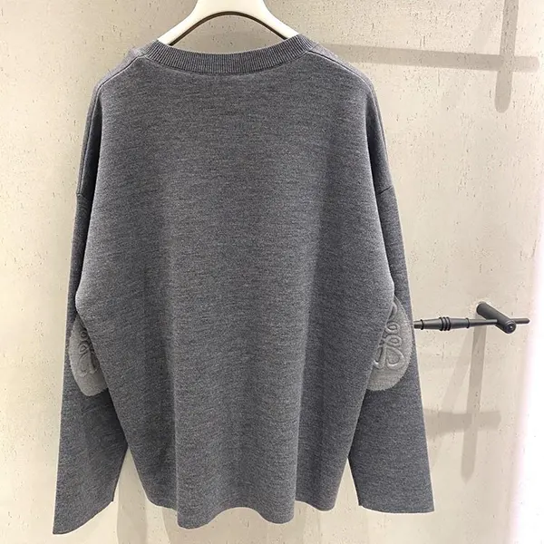 ロエベ Anagram ロゴ 長袖 ウール ニット コピー セーター H526Y14KK7