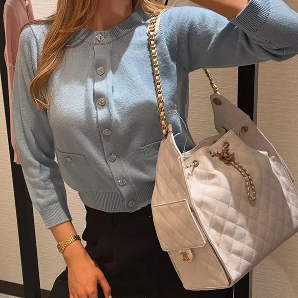シャネル 25SS オフショルカーディガン n級品 w25031105