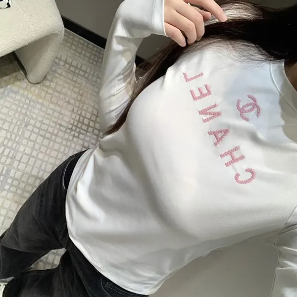 7日間返品返金保障シャネル トップス Tシャツ 偽物 CCロゴ w25031301