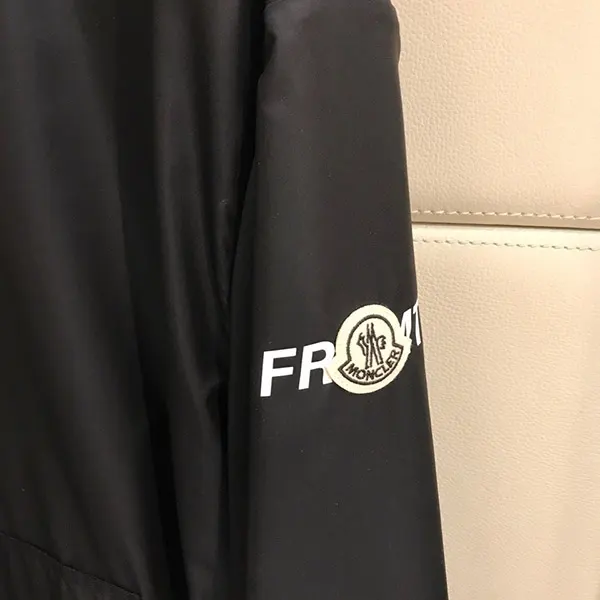 数量限定版！限定コラボ【モンクレール x FRGMT 偽物】FRGMT Ostriaボンバー☆2色 K109U1A00009M5238999