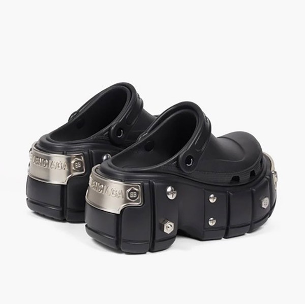 バレンシアガ クロックス 偽物【24SS】バレンシアガ Hard Crocs サンダル 厚底 ロゴ