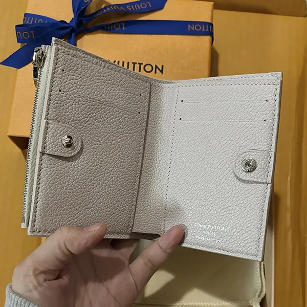 送料込ルイヴィトン ポルトフォイユ リサ ミニ財布 M11380