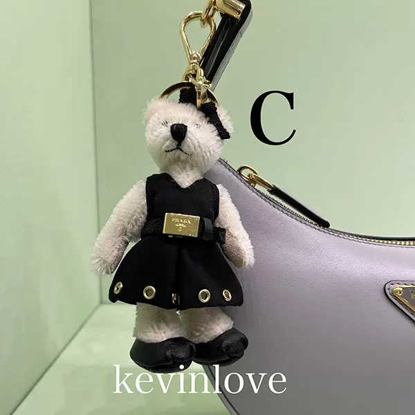 使い勝手の上手☆プラダ コピー メタルリング付 Teddy バッグチャーム 1TO050_2EVI_F0009